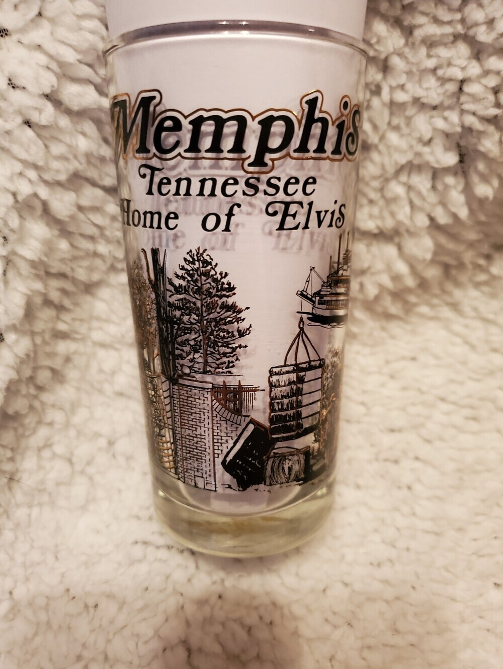 Vintage Memphis Tennessee Home of Elvis Presley Collector Glass – Rare Souvenir